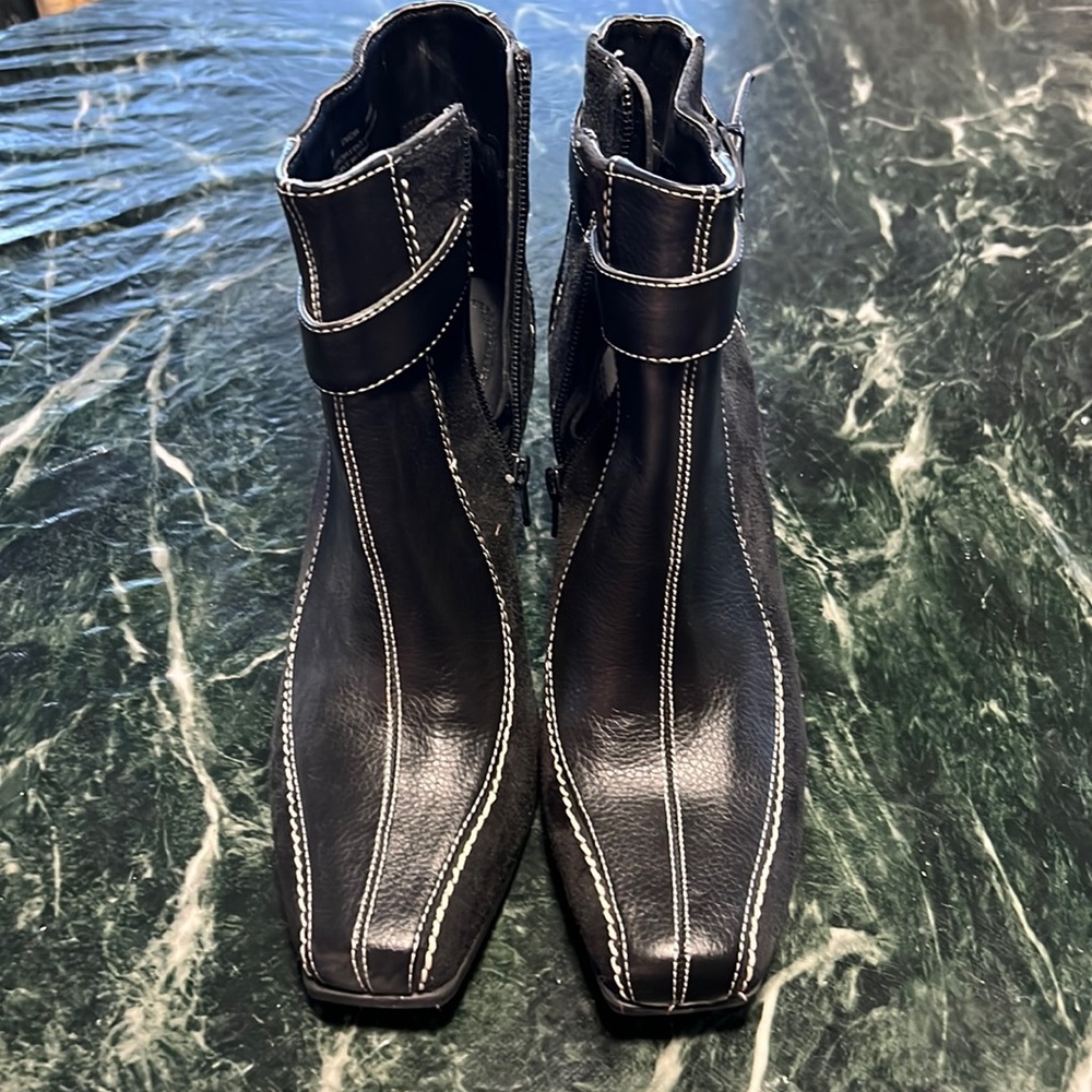 Naturalizer ankle boots.